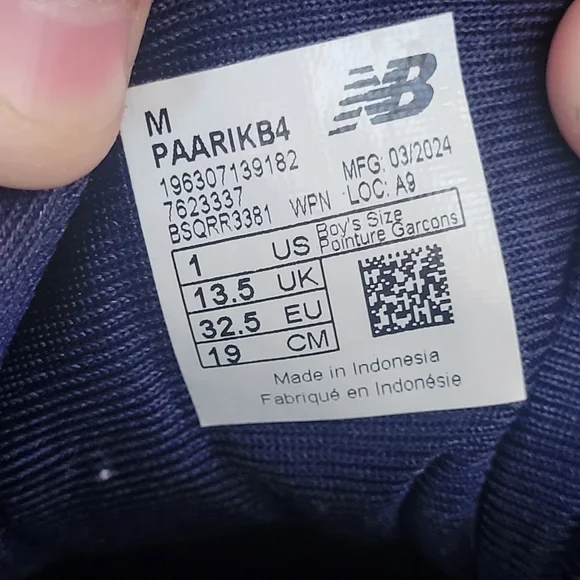 New Balance Kids' Navy and Red Sneakers - Picture 7 of 8